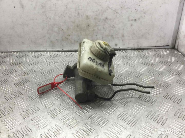 Цилиндр тормозной главный Opel Vectra 5540fbb2