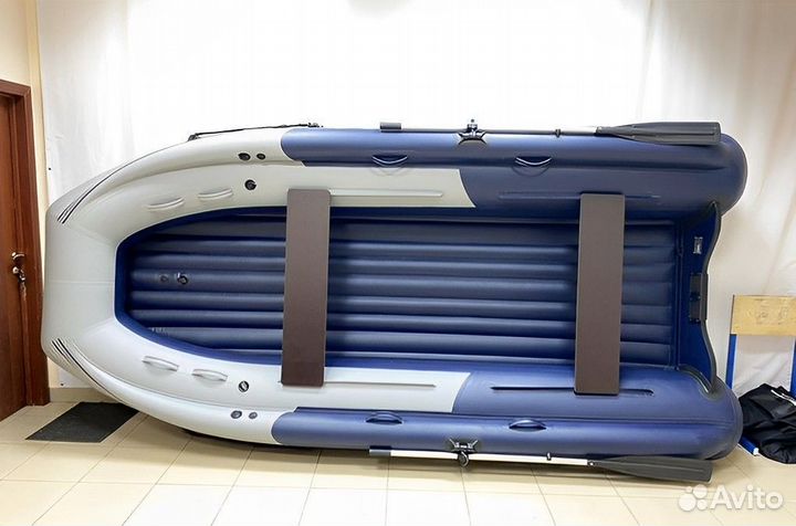 Лодка пвх Reef Тритон 400 S-MAX с интегрированным