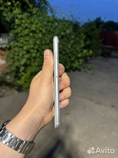 iPhone 8 Plus, 64 ГБ