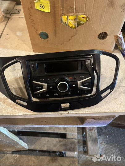 Штатная магнитола LADA vesta