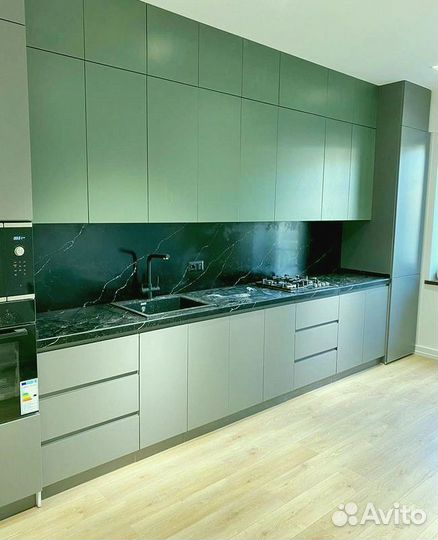 Кухня на заказ с островом