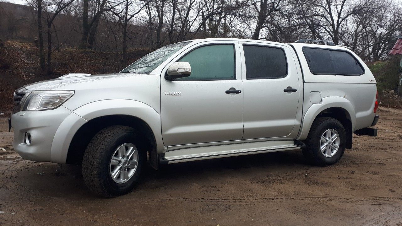 Toyota Hilux: фото владельца