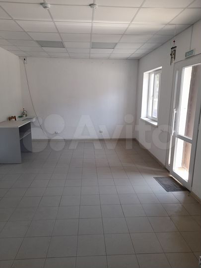 Торговая площадь, 70 м²