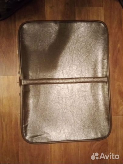 Чемоданы времен СССР