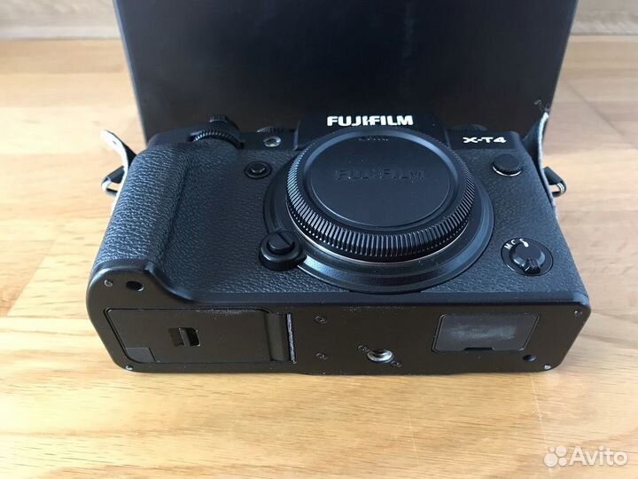 Fujifilm X-T4 body (пробег 21000 кадров)