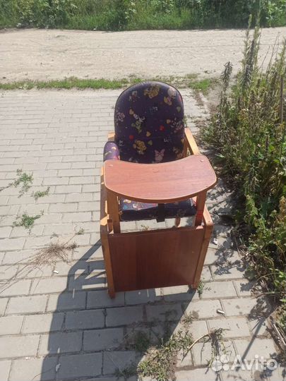 Детский стол и стул