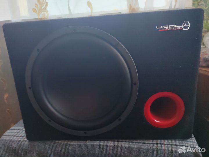 Активный сабвуфер Ural