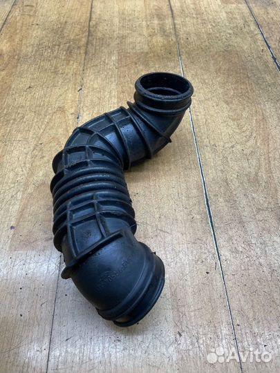 Патрубок воздушного фильтра Ford Focus 1 fxdb 2002