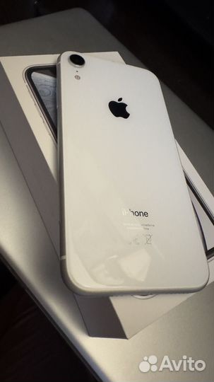iPhone Xr, 64 ГБ