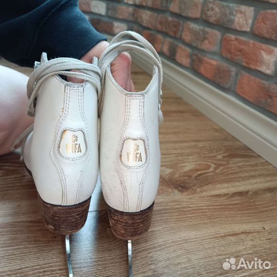 Фигурные коньки wifa 33