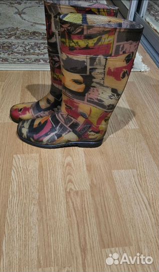 Женские резиновые сапоги