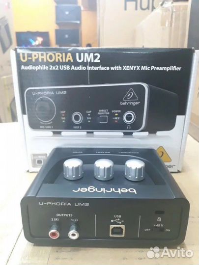 Behringer U-phoria UM2