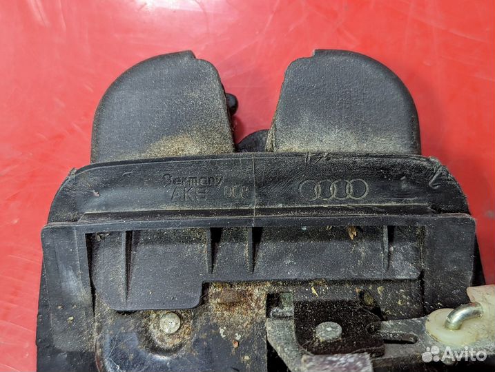 Замок крышки багажника Audi A6 Allroad C5