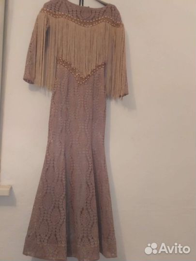 Вечернее платье