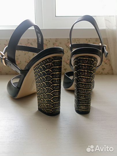 Босоножки женские 39 размер