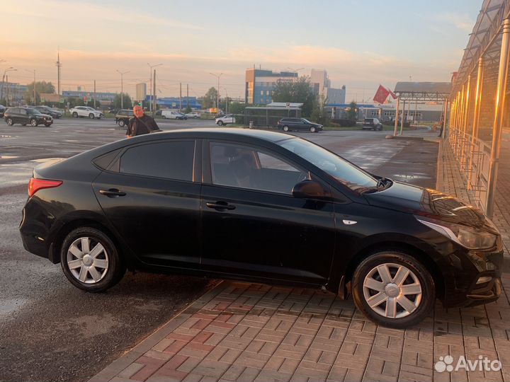 Hyundai Solaris 1.6 AT, 2018, 220 000 км