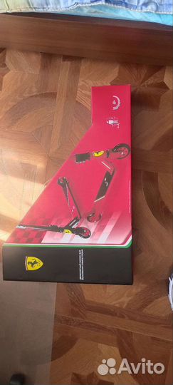 Трюковой самокат ferrari на рост 130-160см красный