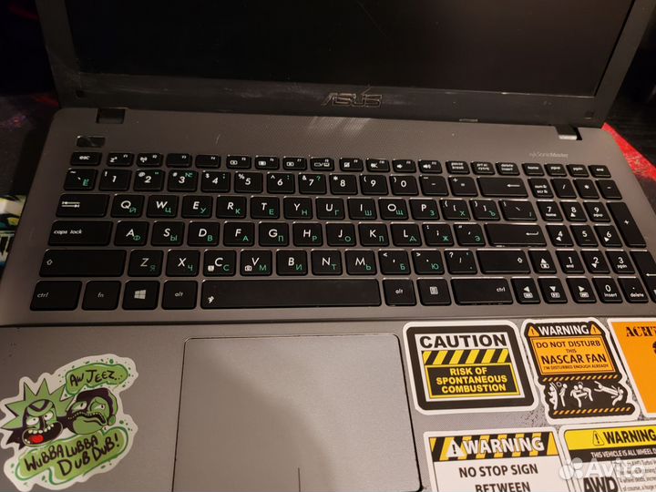 Ноутбук Asus x550l