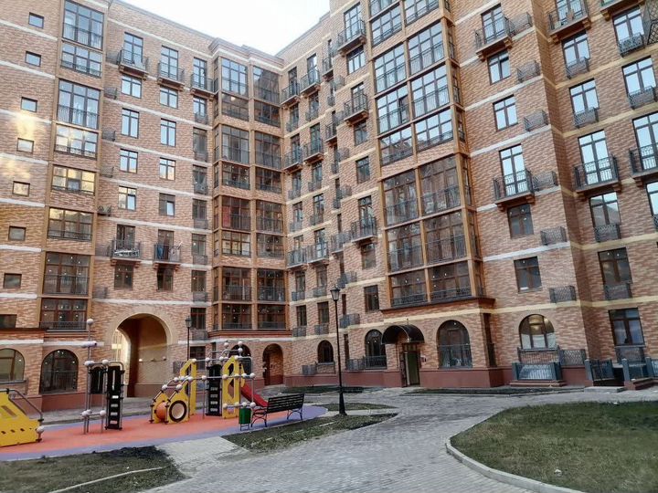 2-к. квартира, 48,3 м², 8/17 эт.