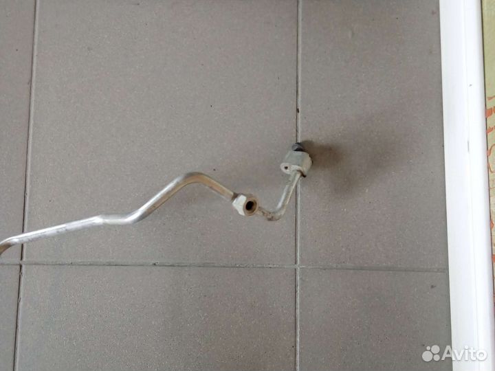 Рено Логан/Сандеро2- Трубка кондиционера