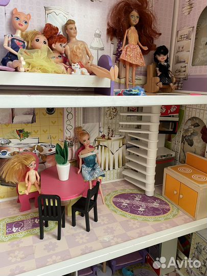 Домик кукольный с гаражом