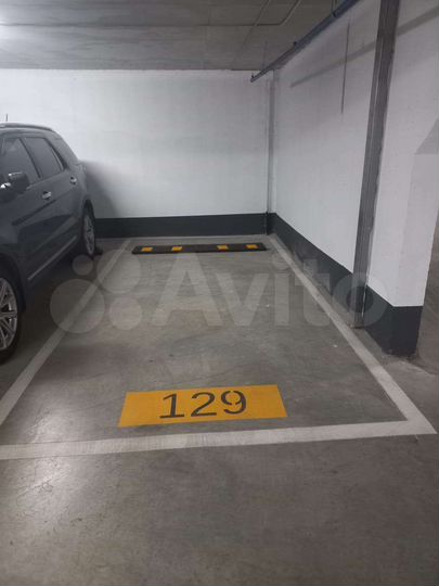 Машиноместо, 14 м²
