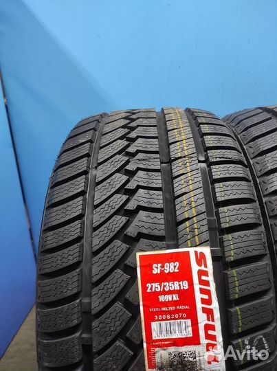 Sunfull SF982 245/40 R19 и 275/35 R19 99V