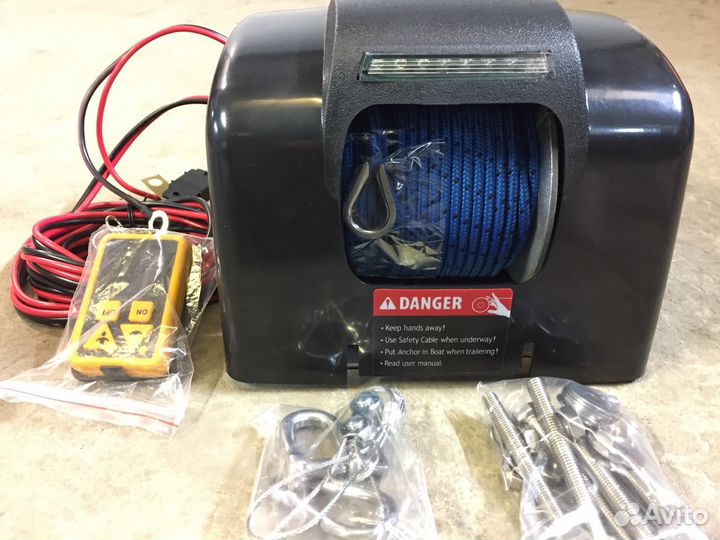 Электрическая якорная лебёдка с пультом д/у, для л