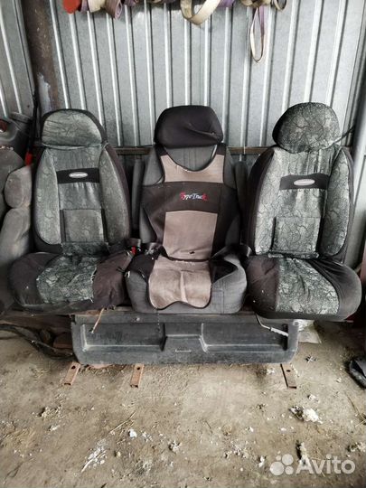 Сиденья в микроавтобус