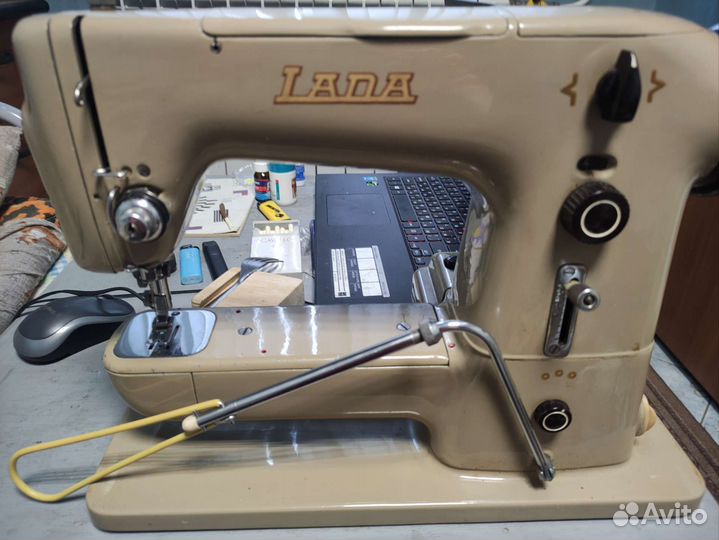 Швейная машина