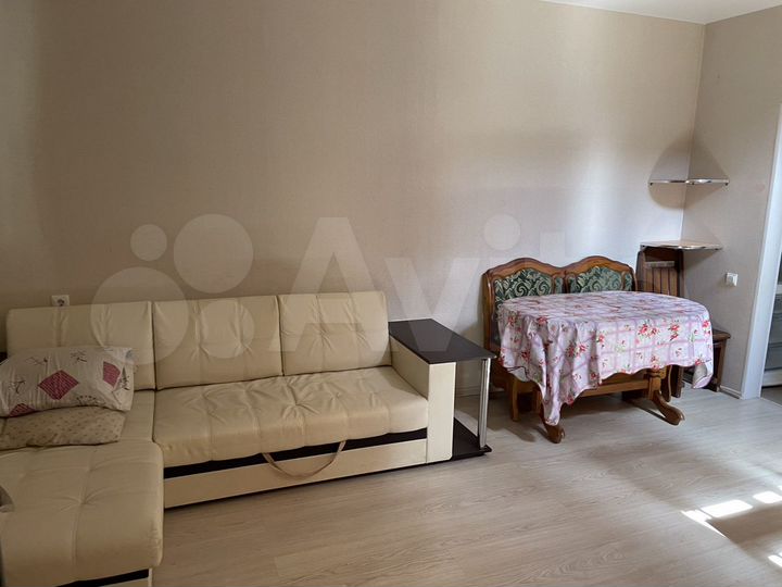 3-к. квартира, 60 м², 1/2 эт.