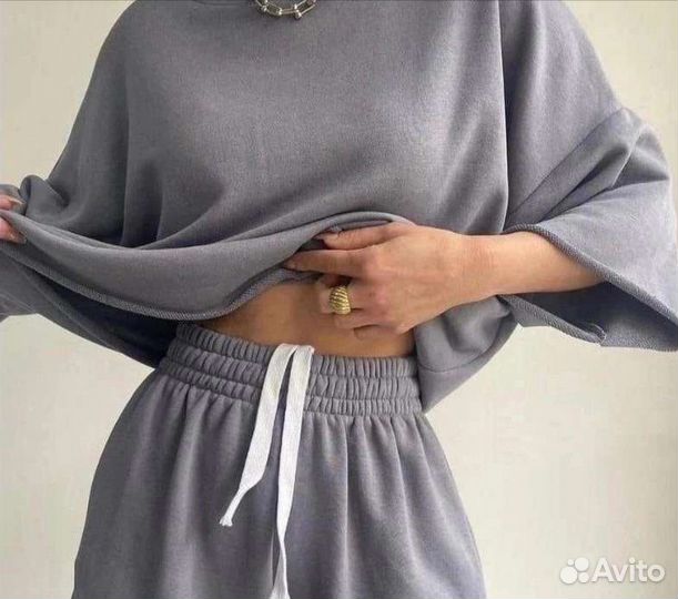 Спортивный костюм женский новый