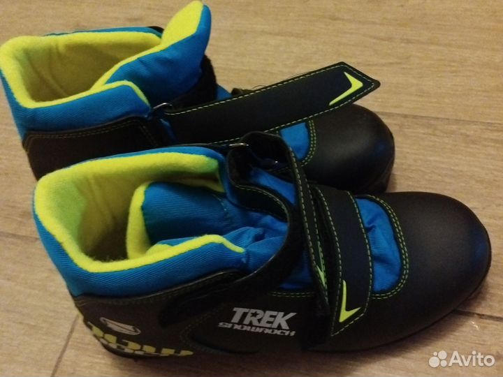 Лыжные ботинки trek 37 размер как новые