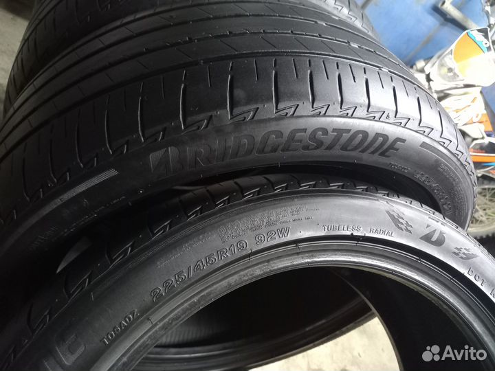 Bridgestone Turanza T005A 225/45 R19