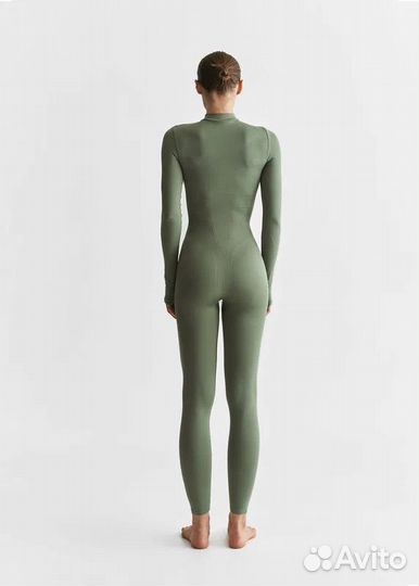 Комбинезон Паче спортивный новый