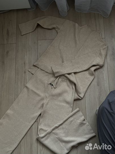 Костюм трикотажный