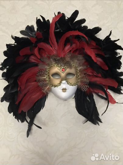 Венецианская маска