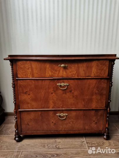 Старинный комод. Дания