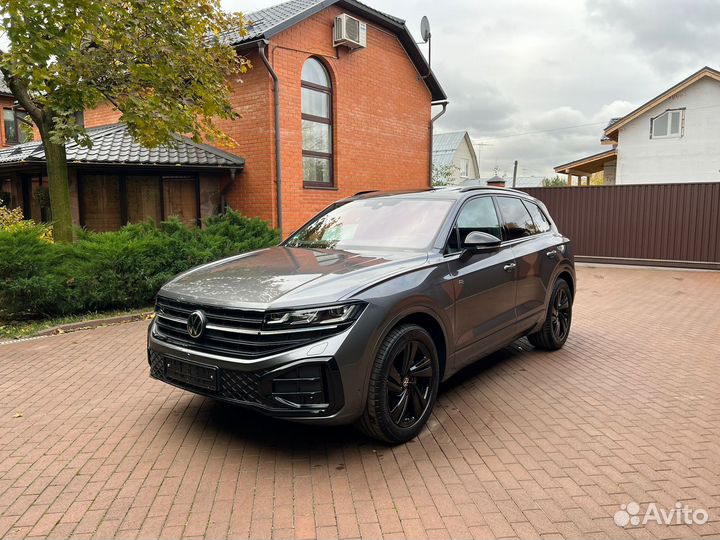 Volkswagen Touareg 3.0 AT, 2023, 10 000 км