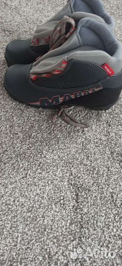 Ботинки лыжные