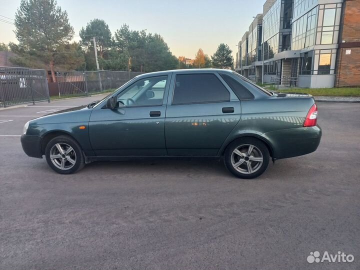 LADA Priora 1.6 МТ, 2011, 200 000 км