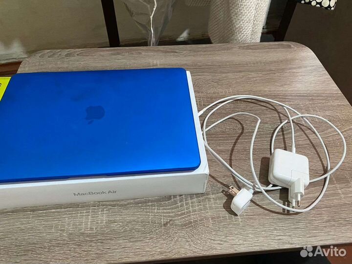 Apple MacBook air 13 2020 m1 8gb 256