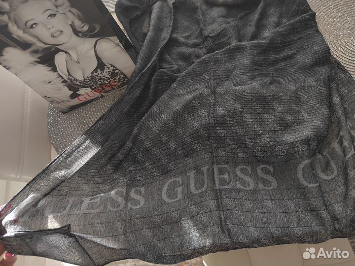 Шарф Guess
