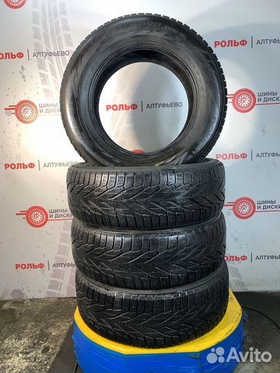 Nokian Tyres Hakkapeliitta R2 SUV 235/65 R17