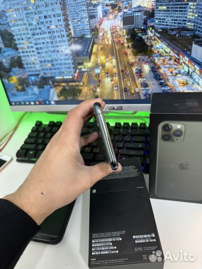 iPhone 11 Pro Max, 64 ГБ