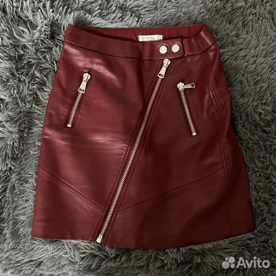 Кожаная юбка stradivarius 34