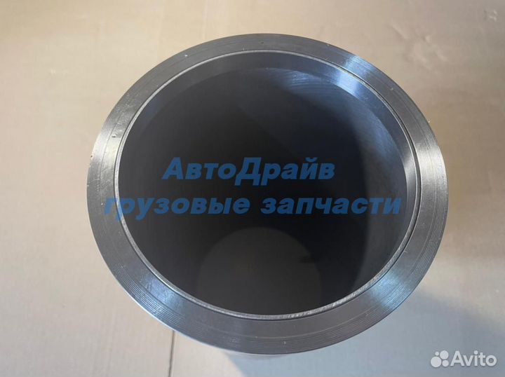 Гильза мокрая Ман двигатель D2676 LF 2006 51012010