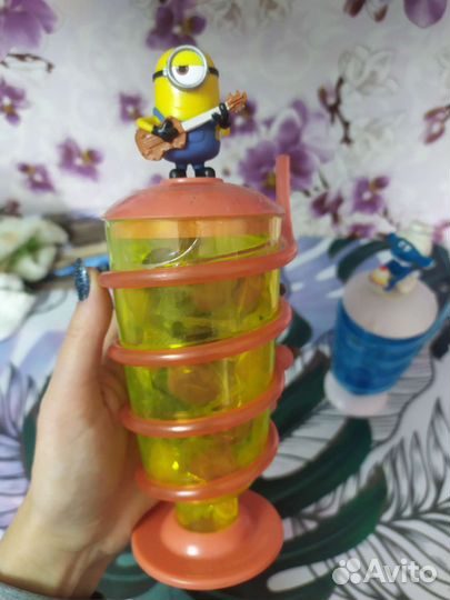 Стакан с игрушкой (2 шт)