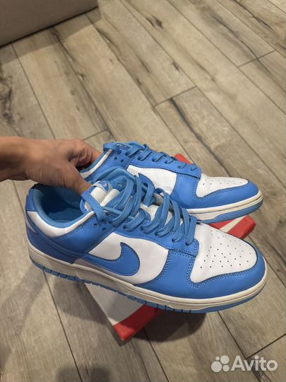 Nike dunk low retro university blue