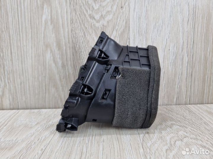 Дефлектор воздушный передний правый Hyundai